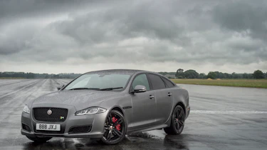 Jaguar XJR575 front three quarters