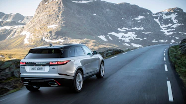Range Rover Velar action