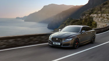 Jaguar XJR575 scenic