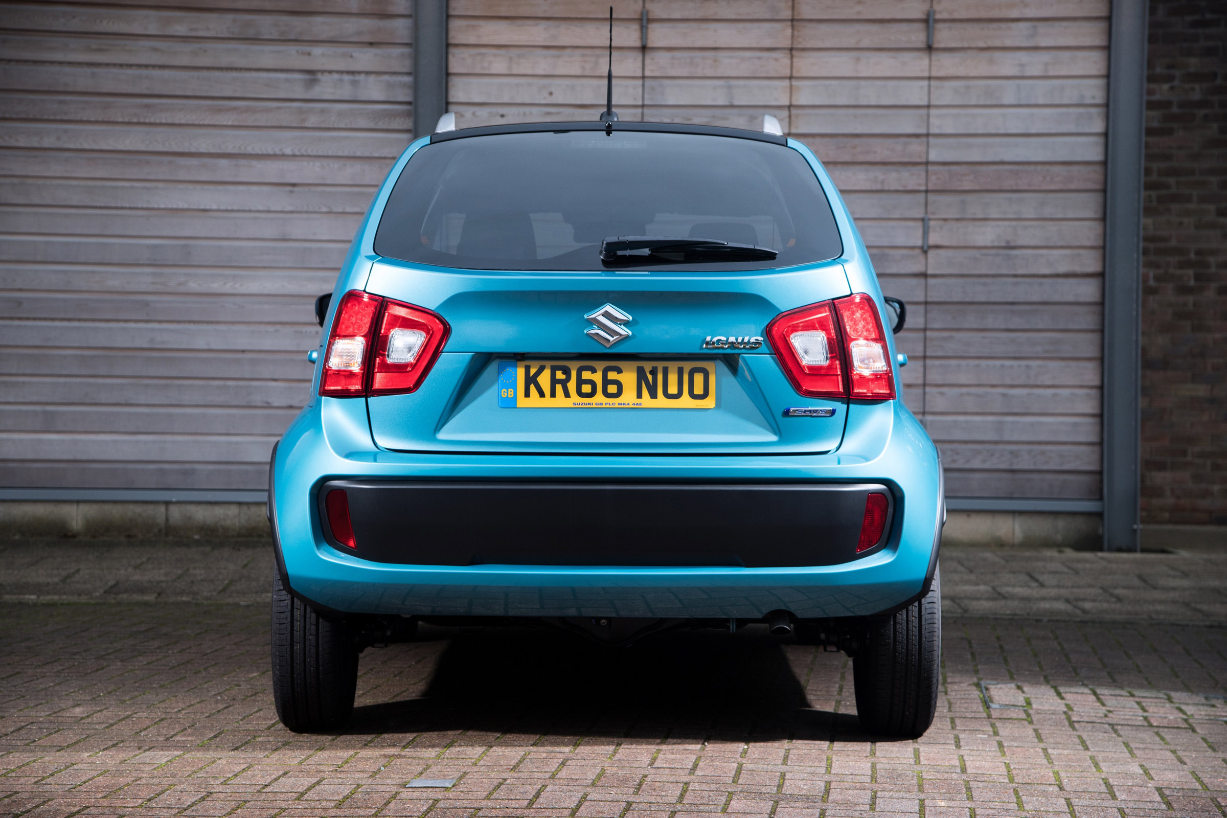 Suzuki Ignis rear static