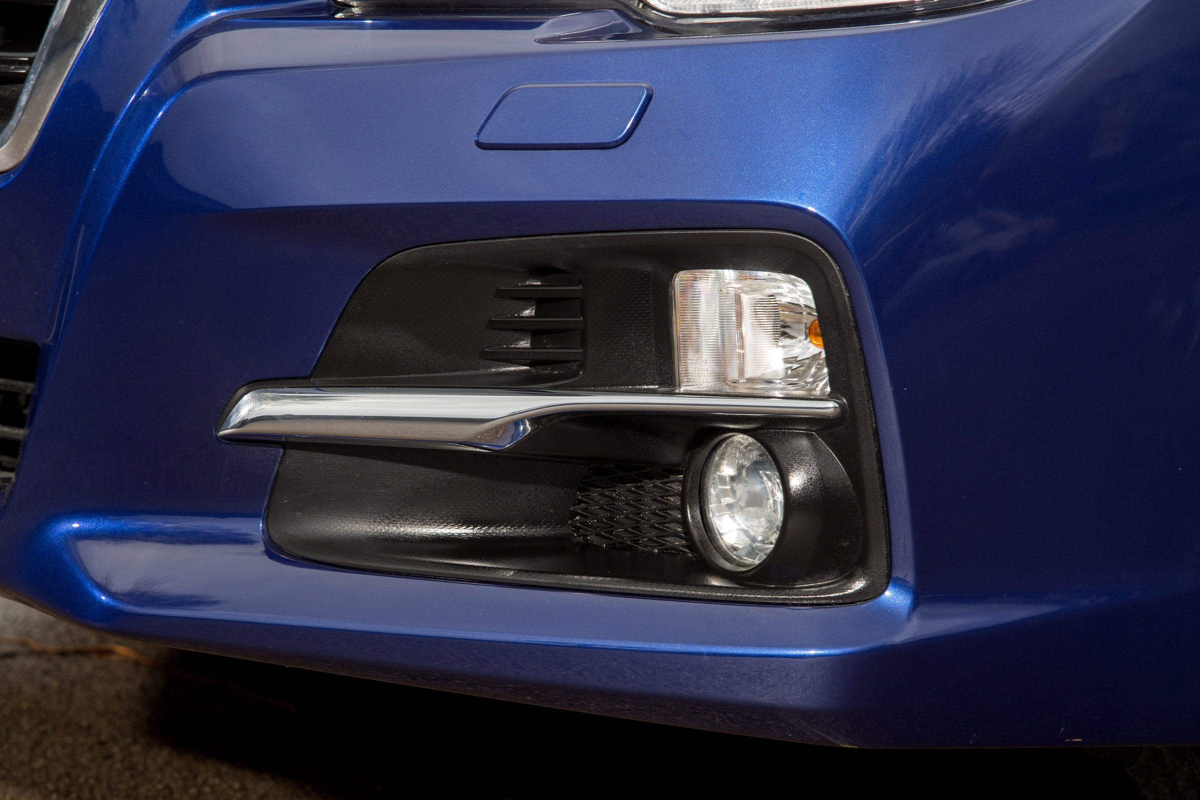 Subaru Levorg auxiliary lights