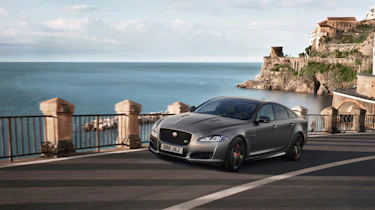 Jaguar XJR575 scenic