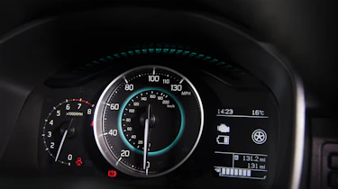 Suzuki Ignis dials