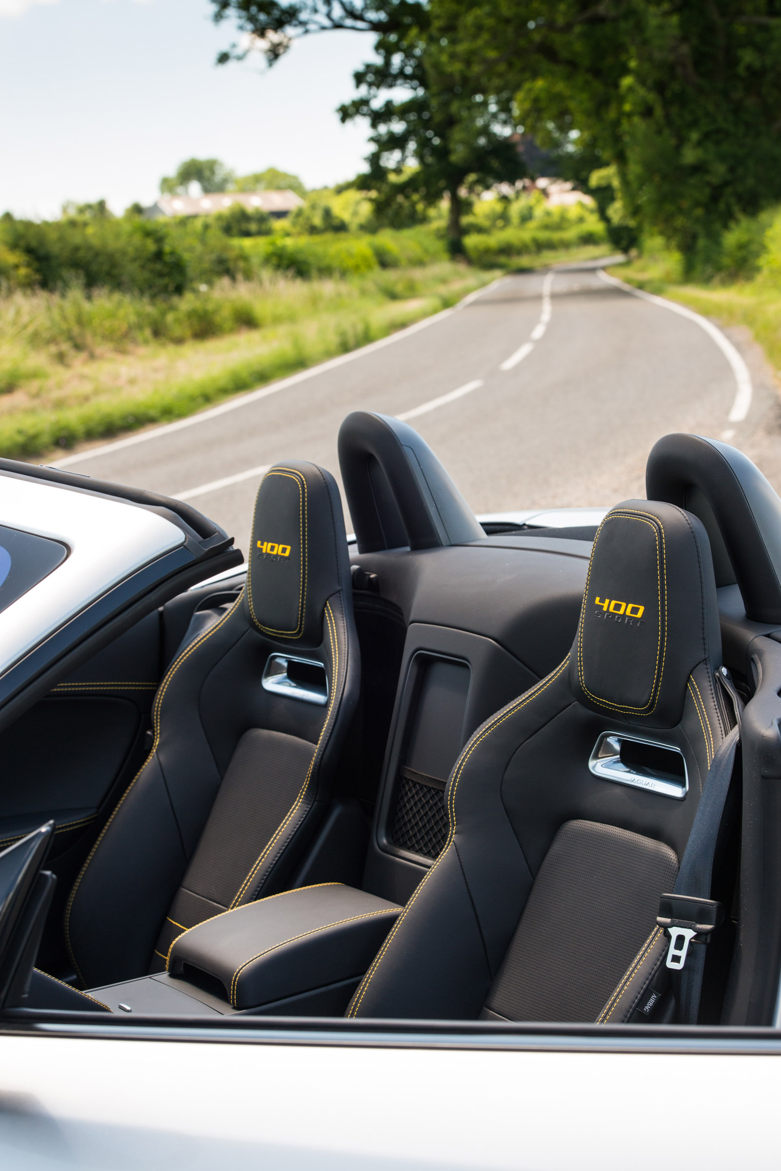Jaguar F-type 400 Sport seats
