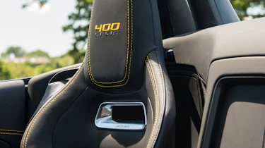 Jaguar F-type 400 Sport seats