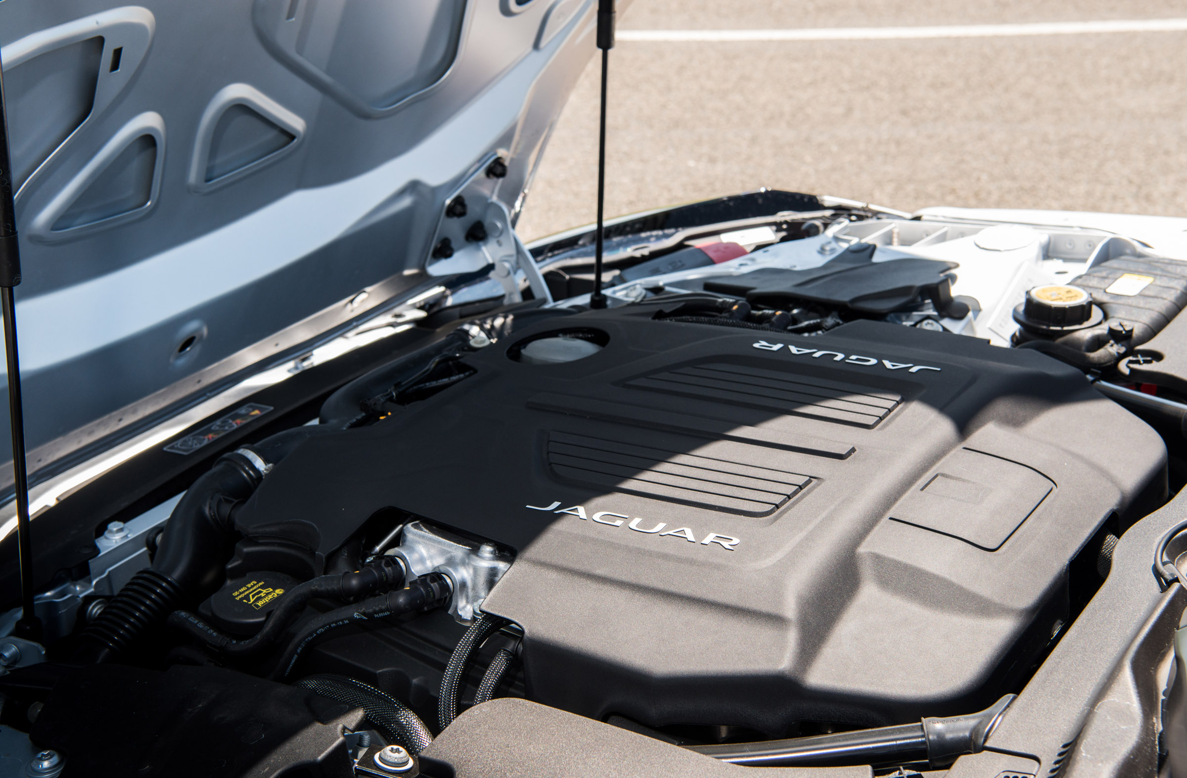 Used Jaguar F-Type P450 – engine