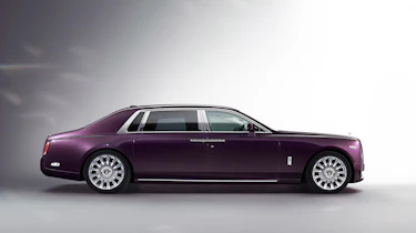 Rolls-Royce Phantom - side profile