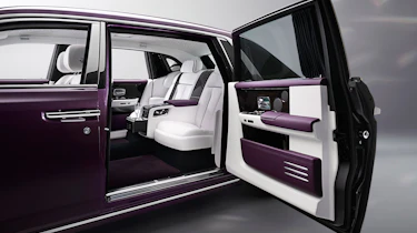 Rolls-Royce Phantom - rear seats