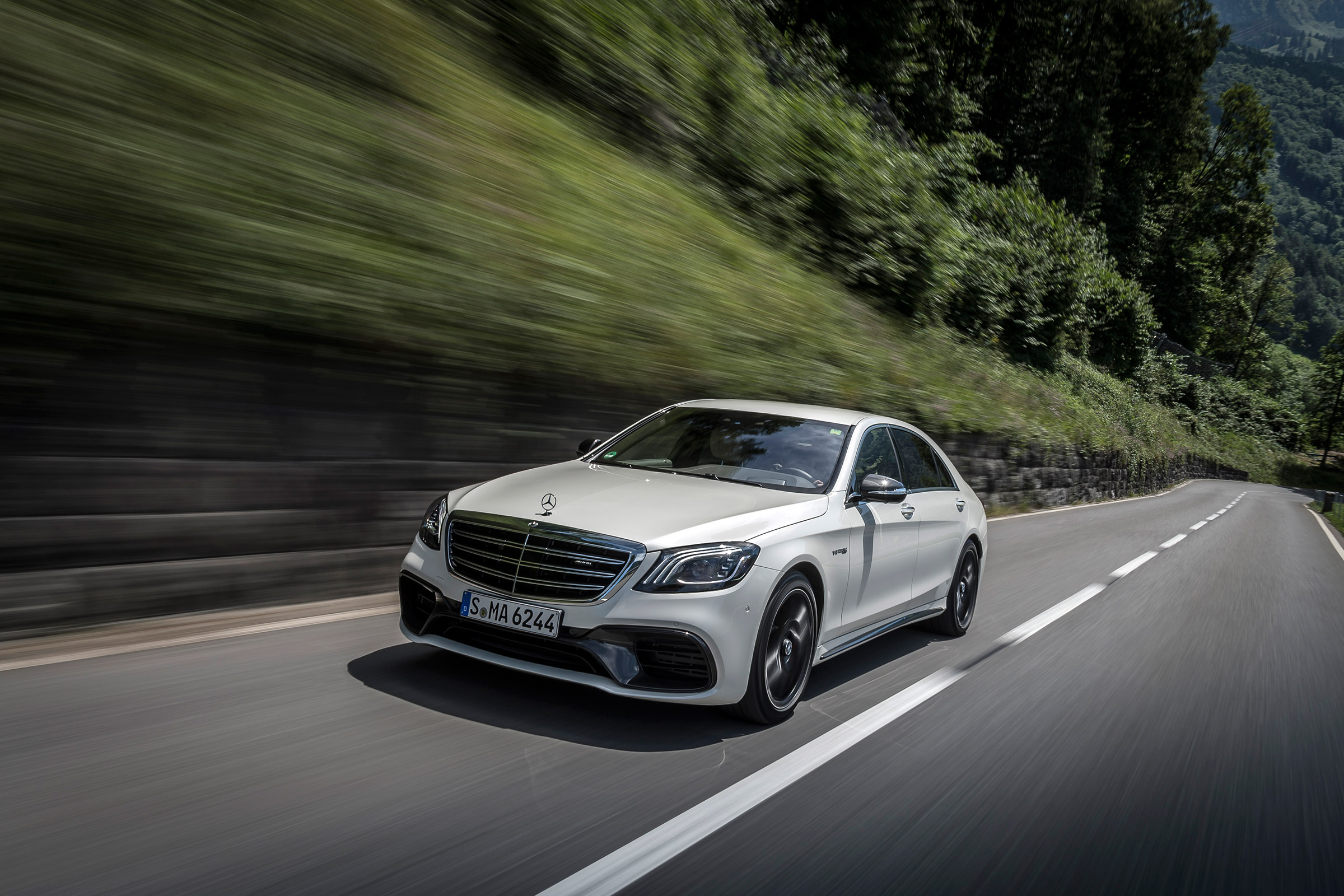 Mercedes S-class - front tracking