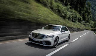 Mercedes S-class - front tracking