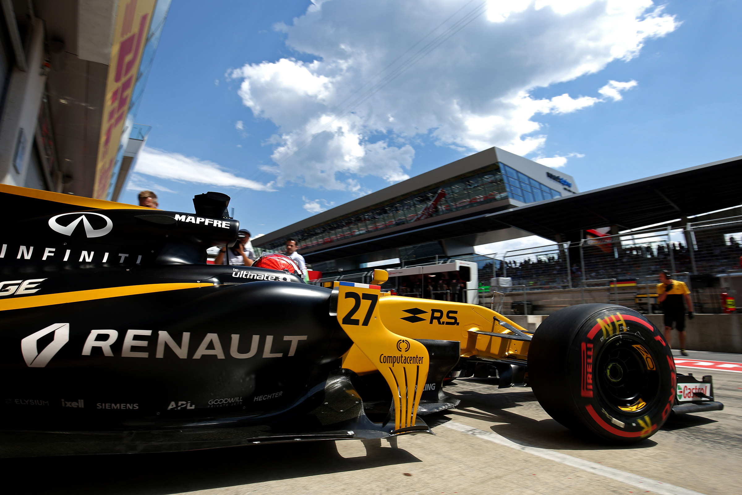 Formula One Round 9 AUT - Ren