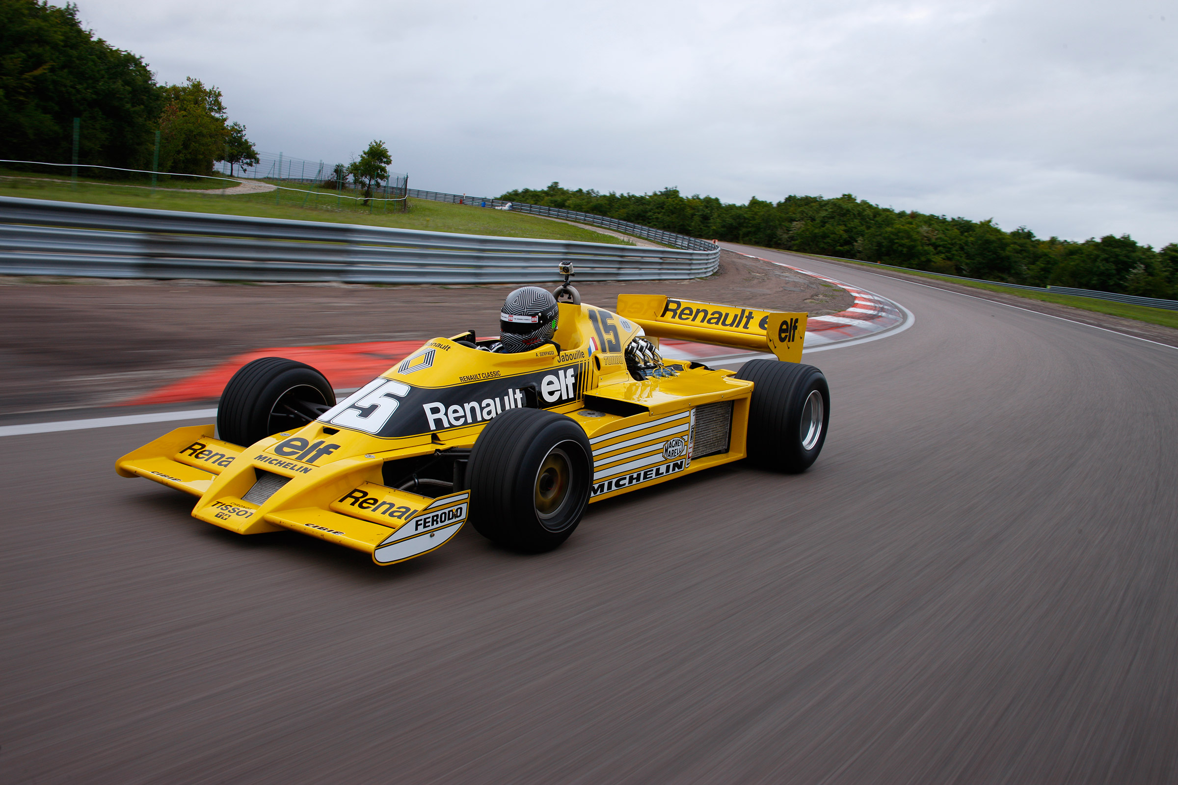 Renault RS01 - front