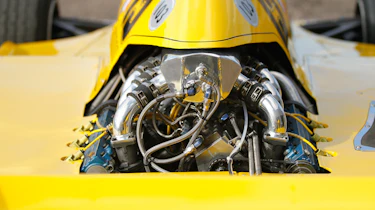 Renault RS01 - engine