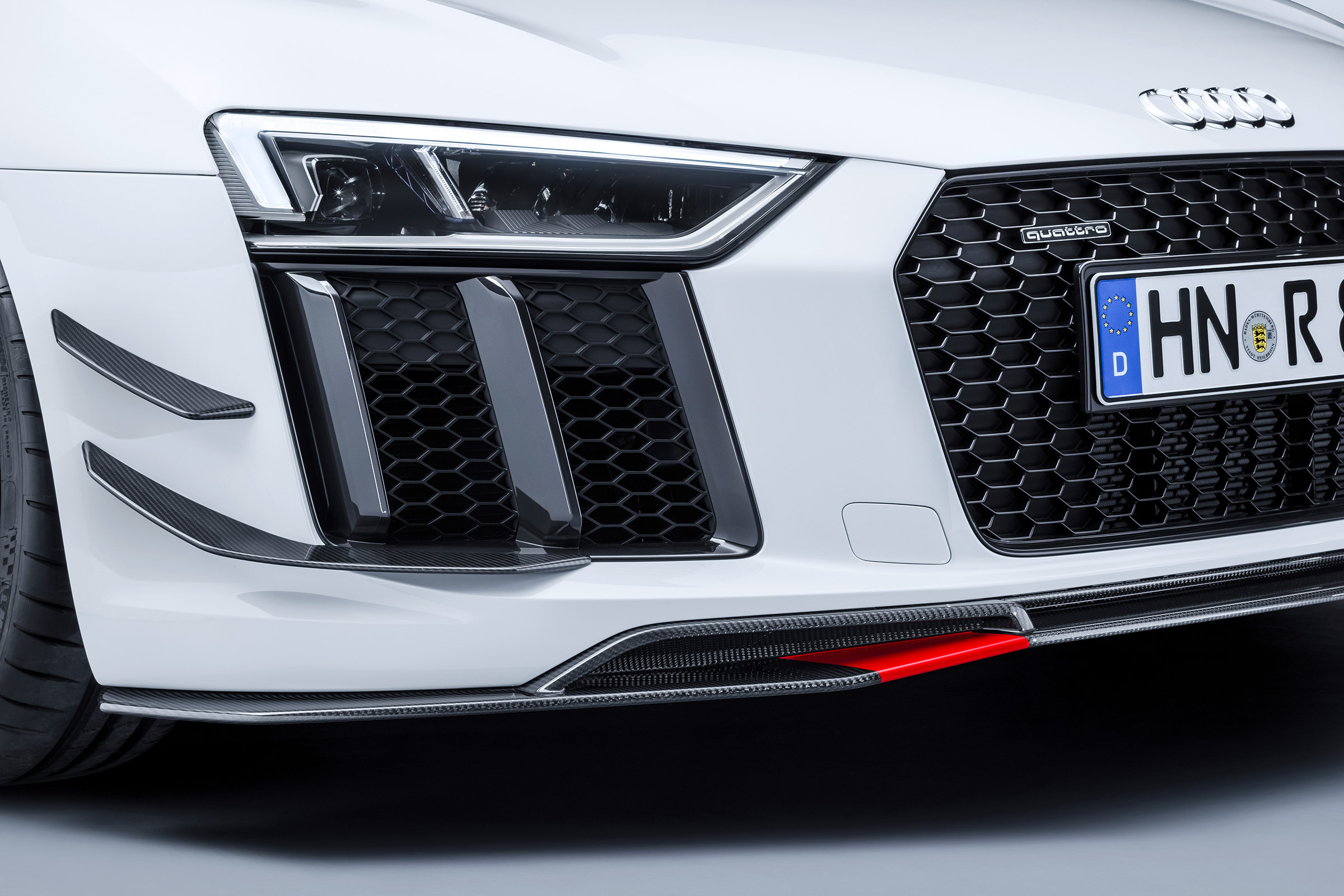 Audi performance parts - R8 front detail