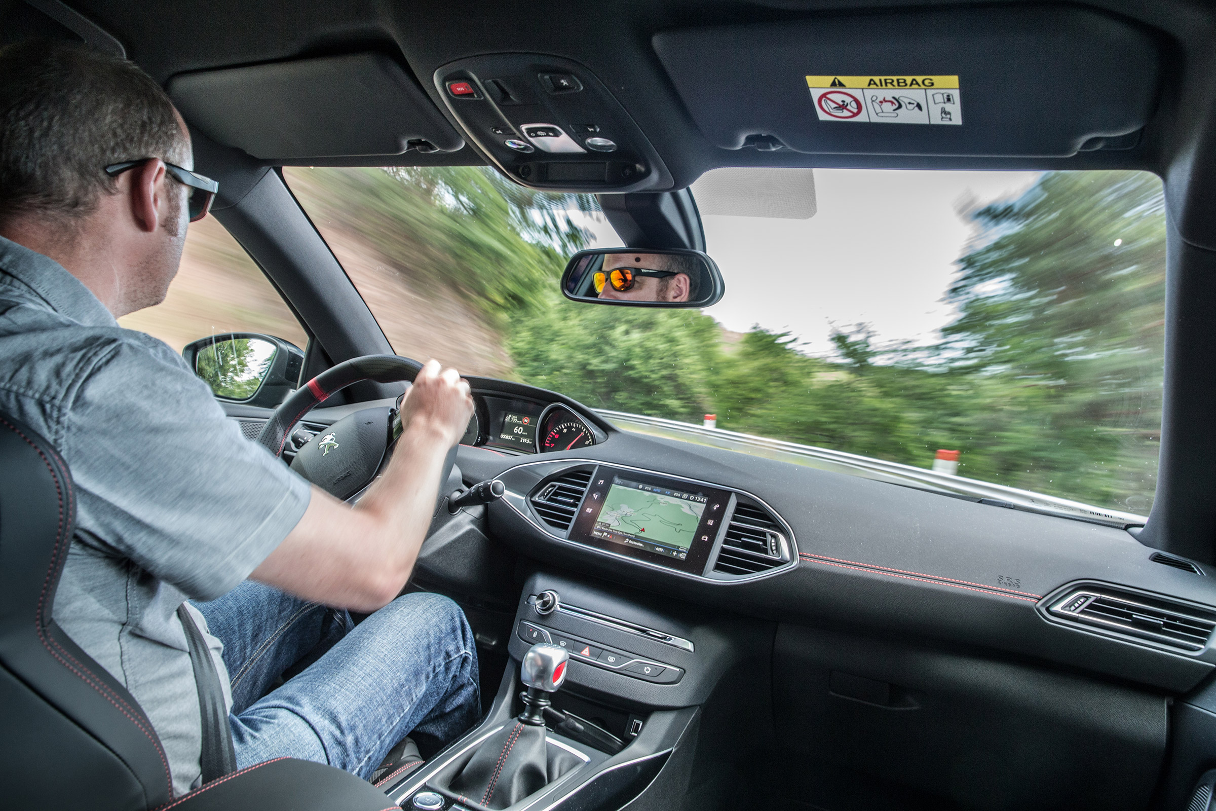 Peugeot 308 GTi by Peugeot Sport - interior driving