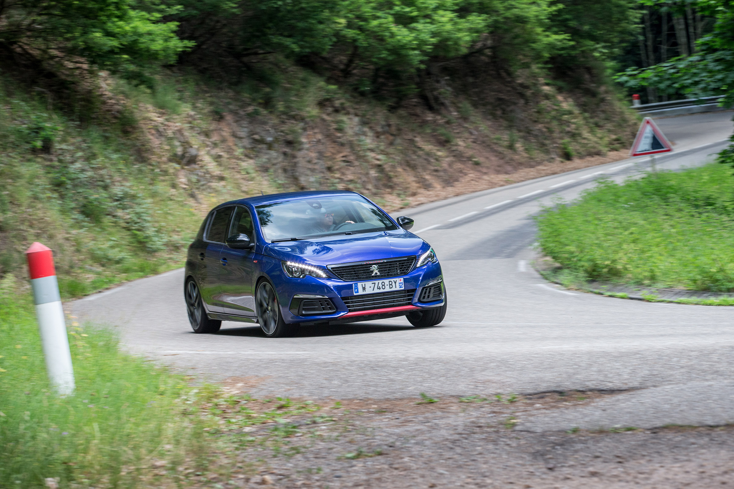 Peugeot 308 GTi by Peugeot Sport - front driving 2