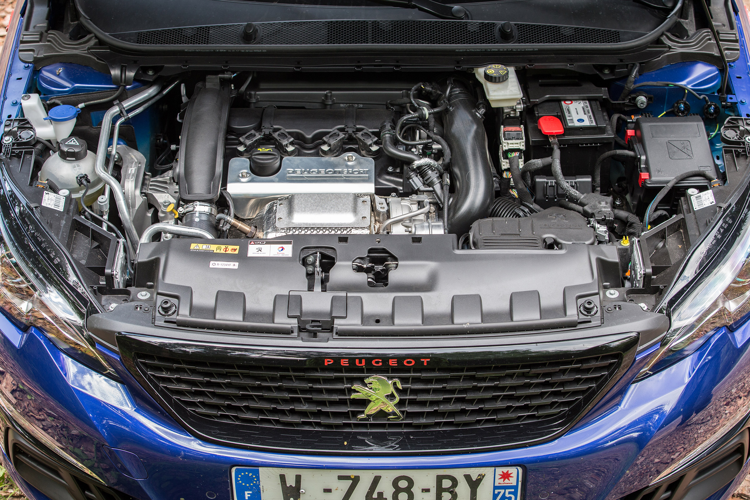 Peugeot 308 GTi by Peugeot Sport - engine bay