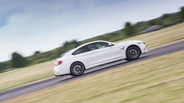 BMW M4 CS - Side