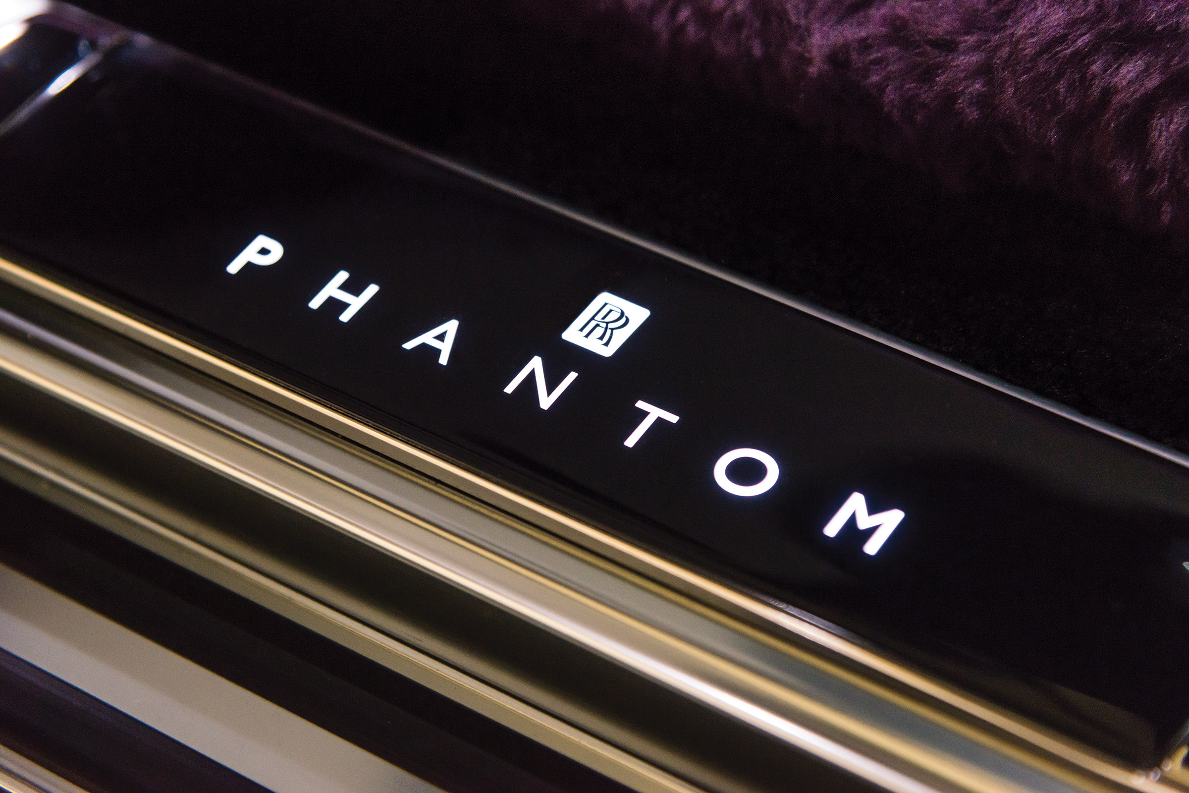 Rolls-Royce Phantom - sill plate