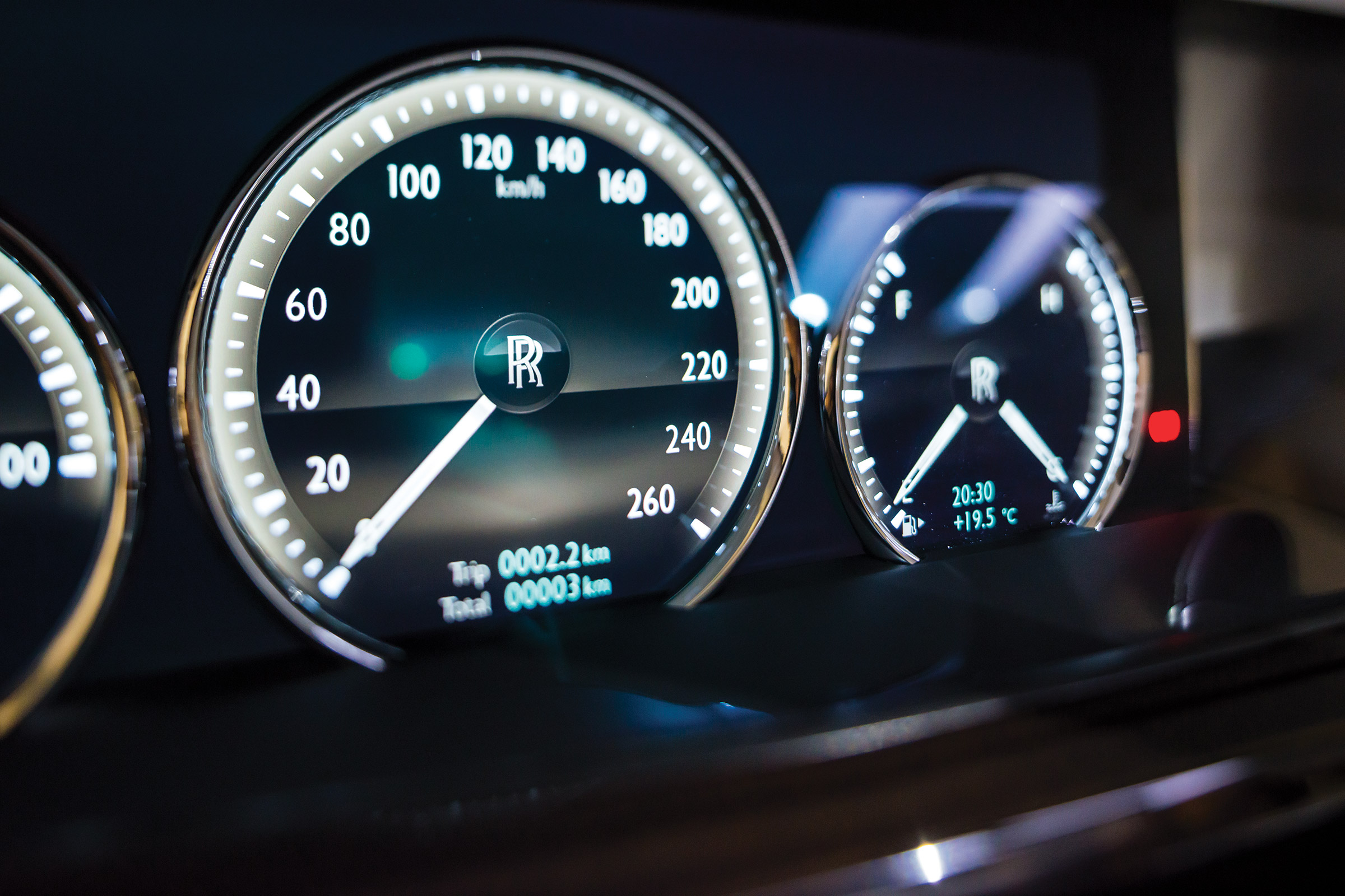 Rolls-Royce Phantom - dials
