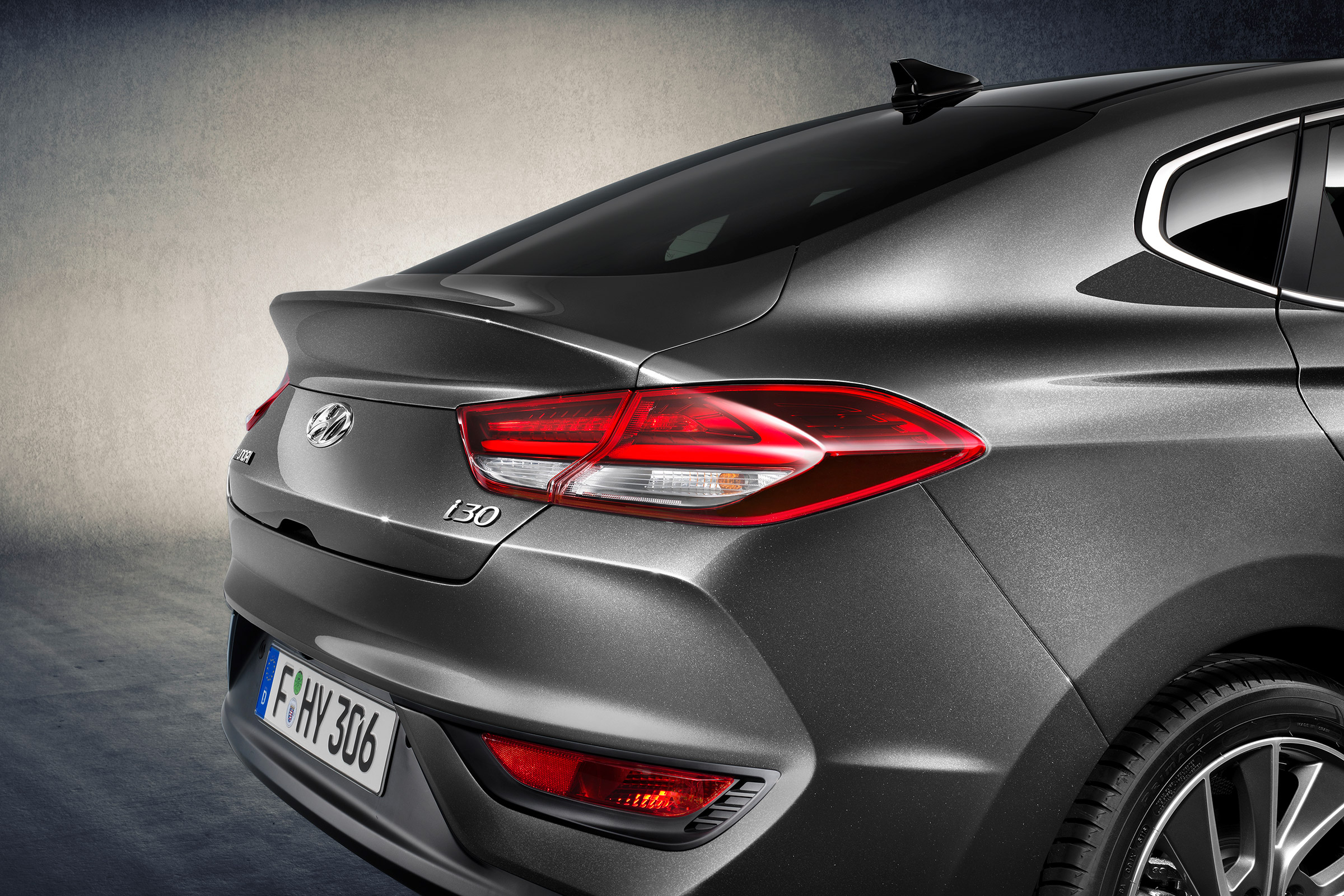 Hyundai i30 Fastback - tail