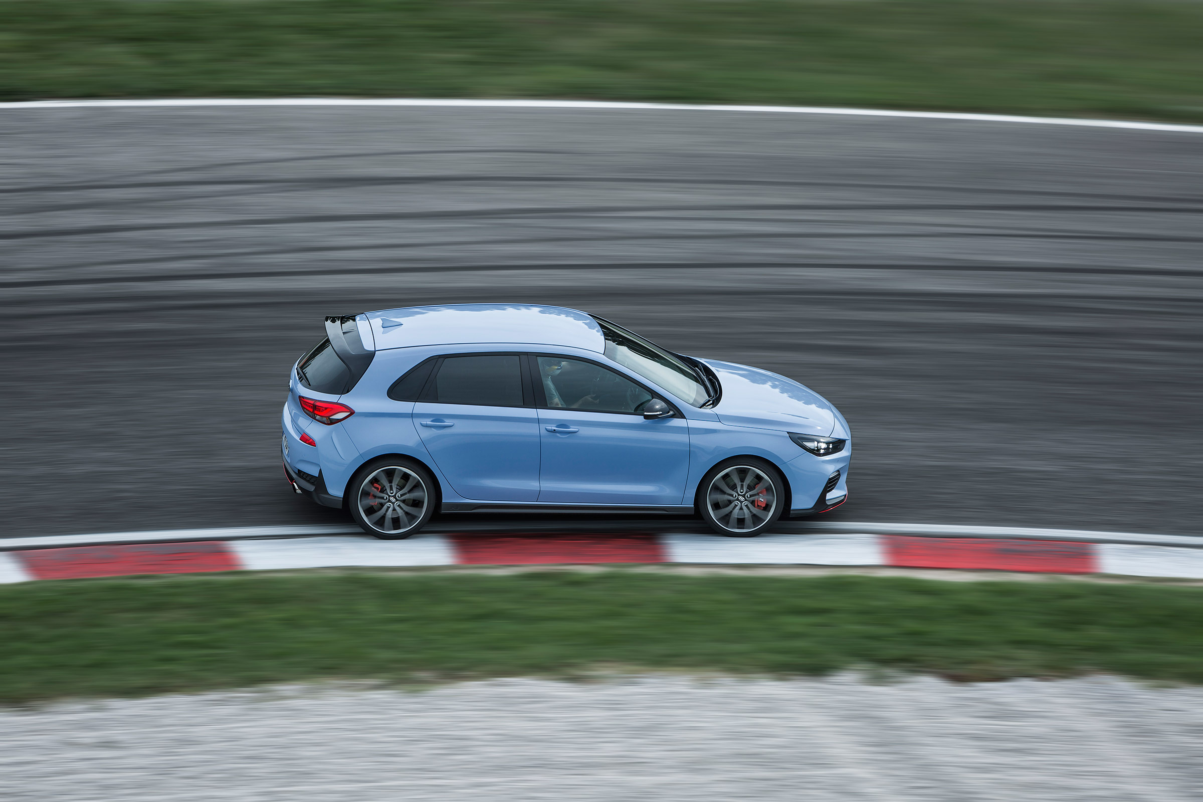 Hyundai i30 N  - top profile