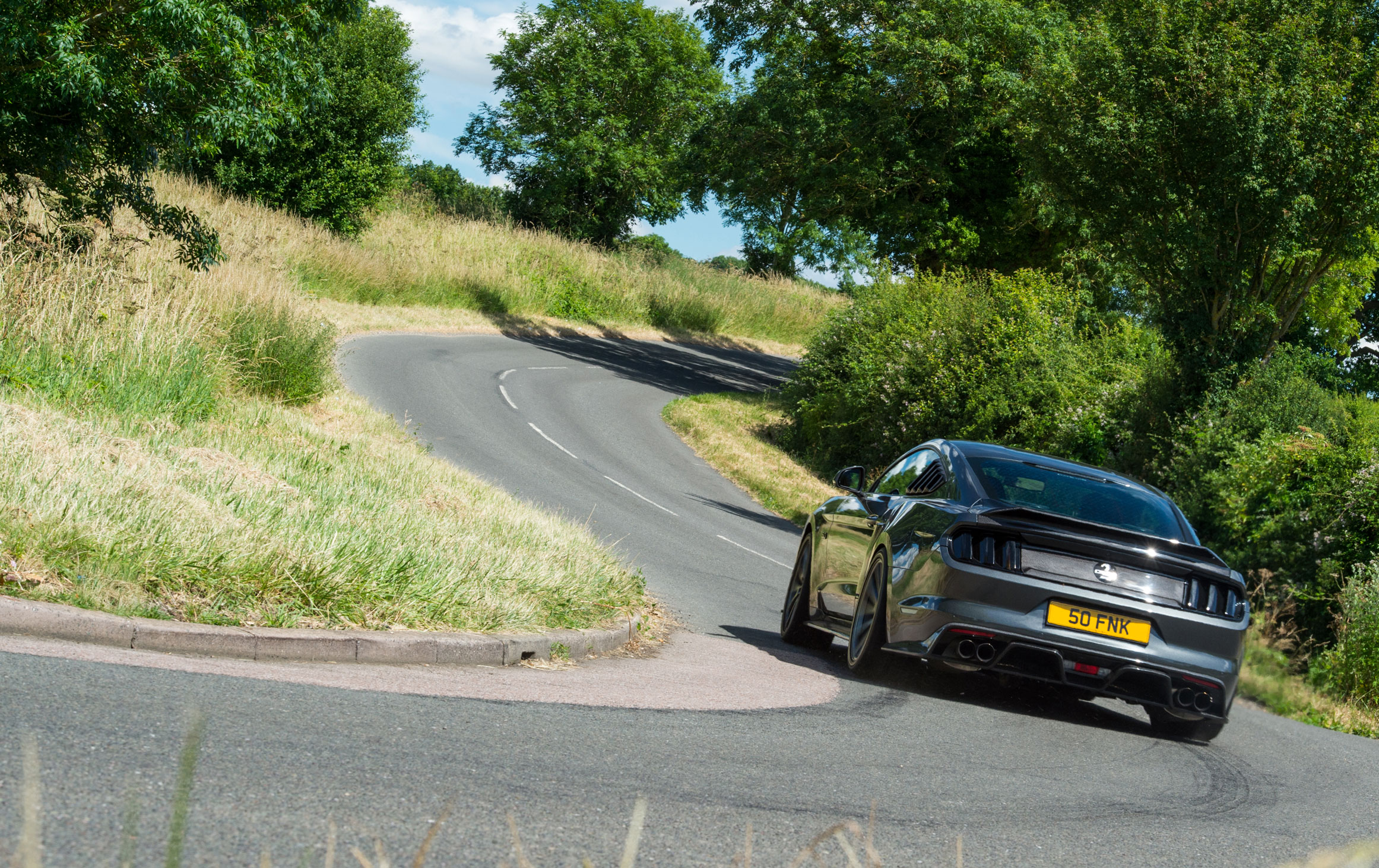 Sutton CS800 Mustang - Rear