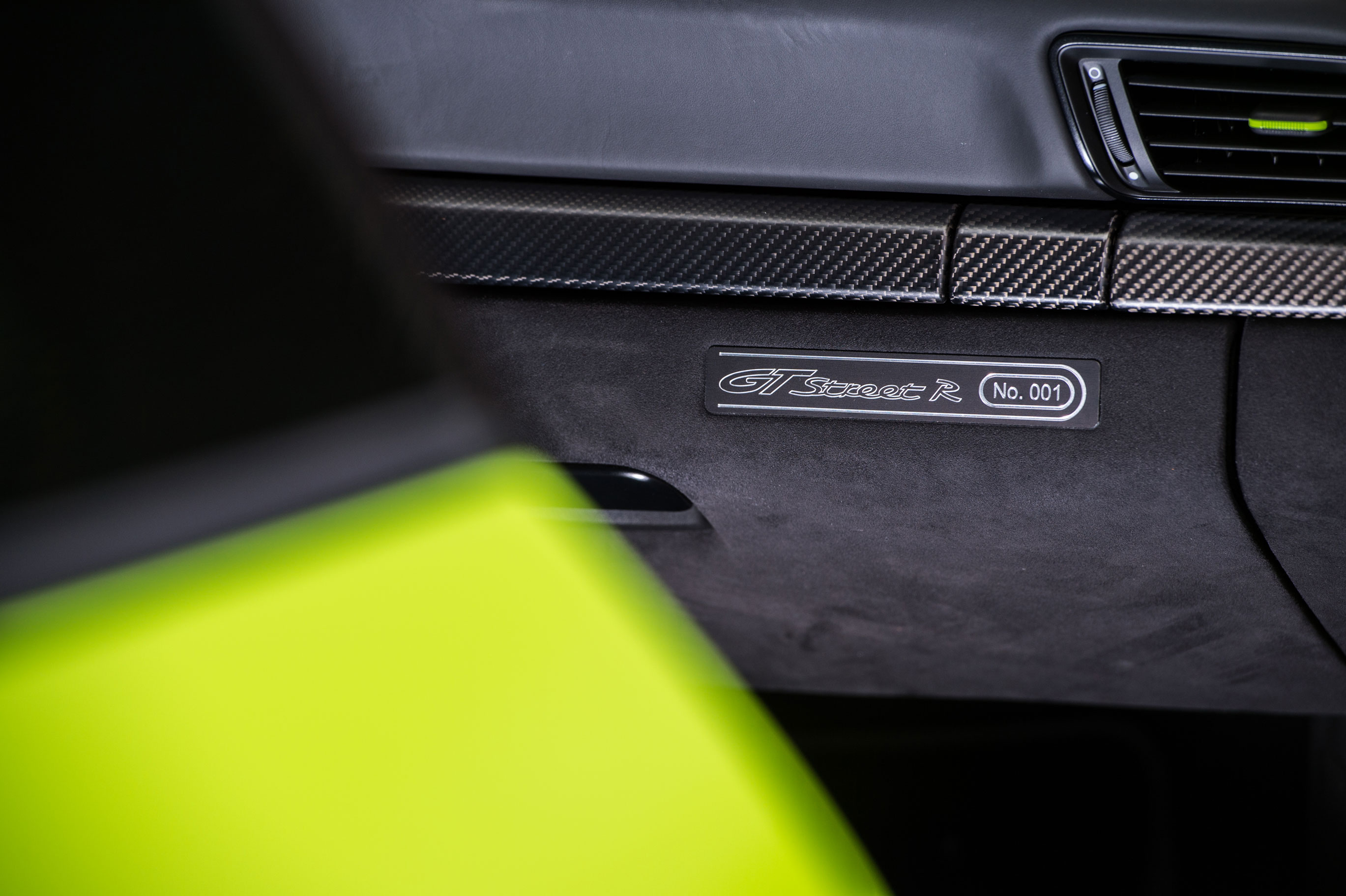 TechArt GTStreet R - Interior