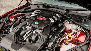 Alfa Romeo Giulia Quadrifoglio - Engine
