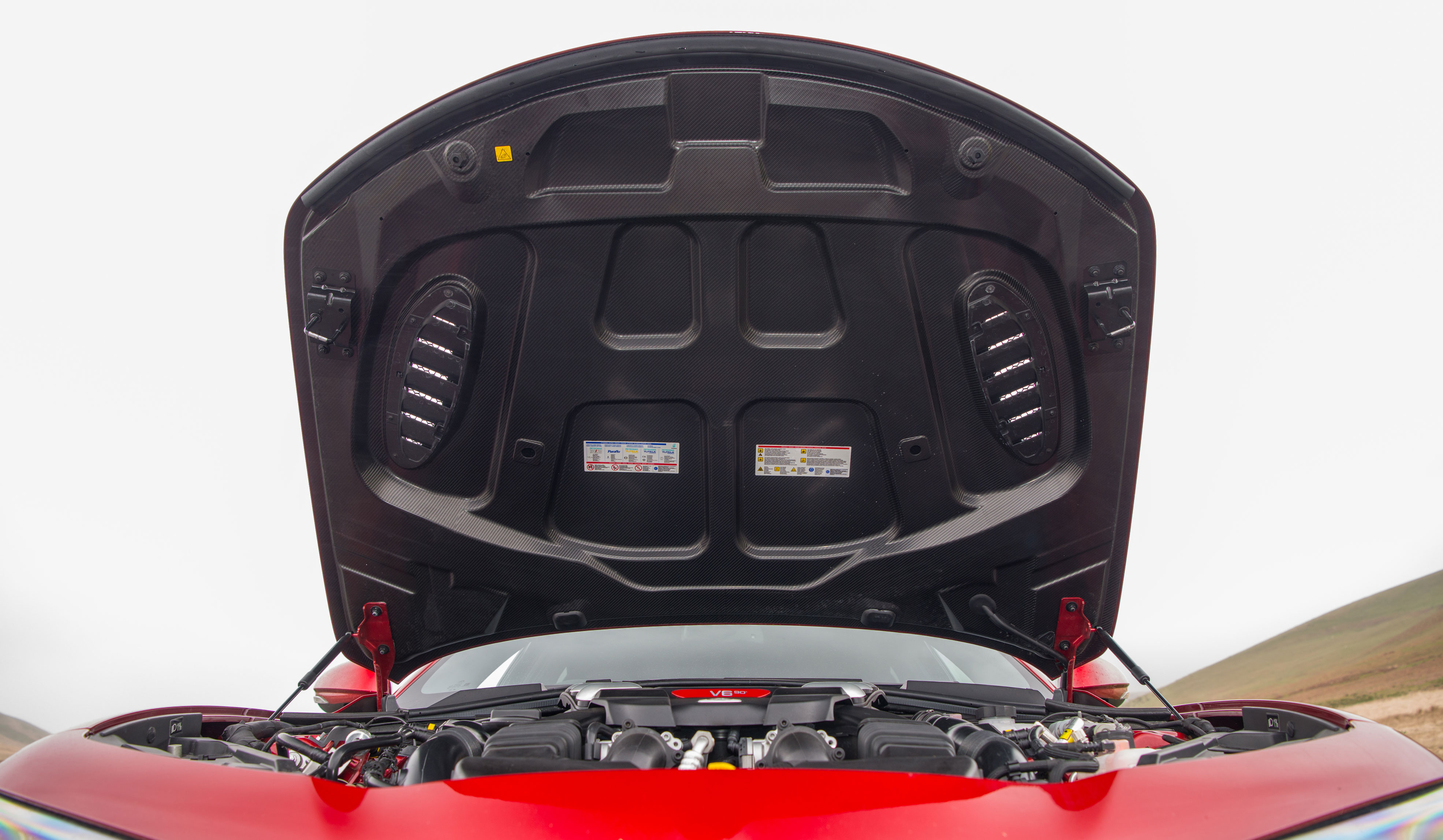 Alfa Romeo Giulia Quadrifoglio - Bonnet