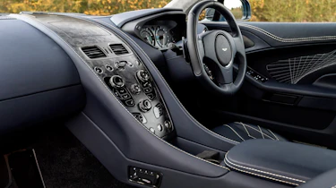 Aston Martin Vanquish S - interior