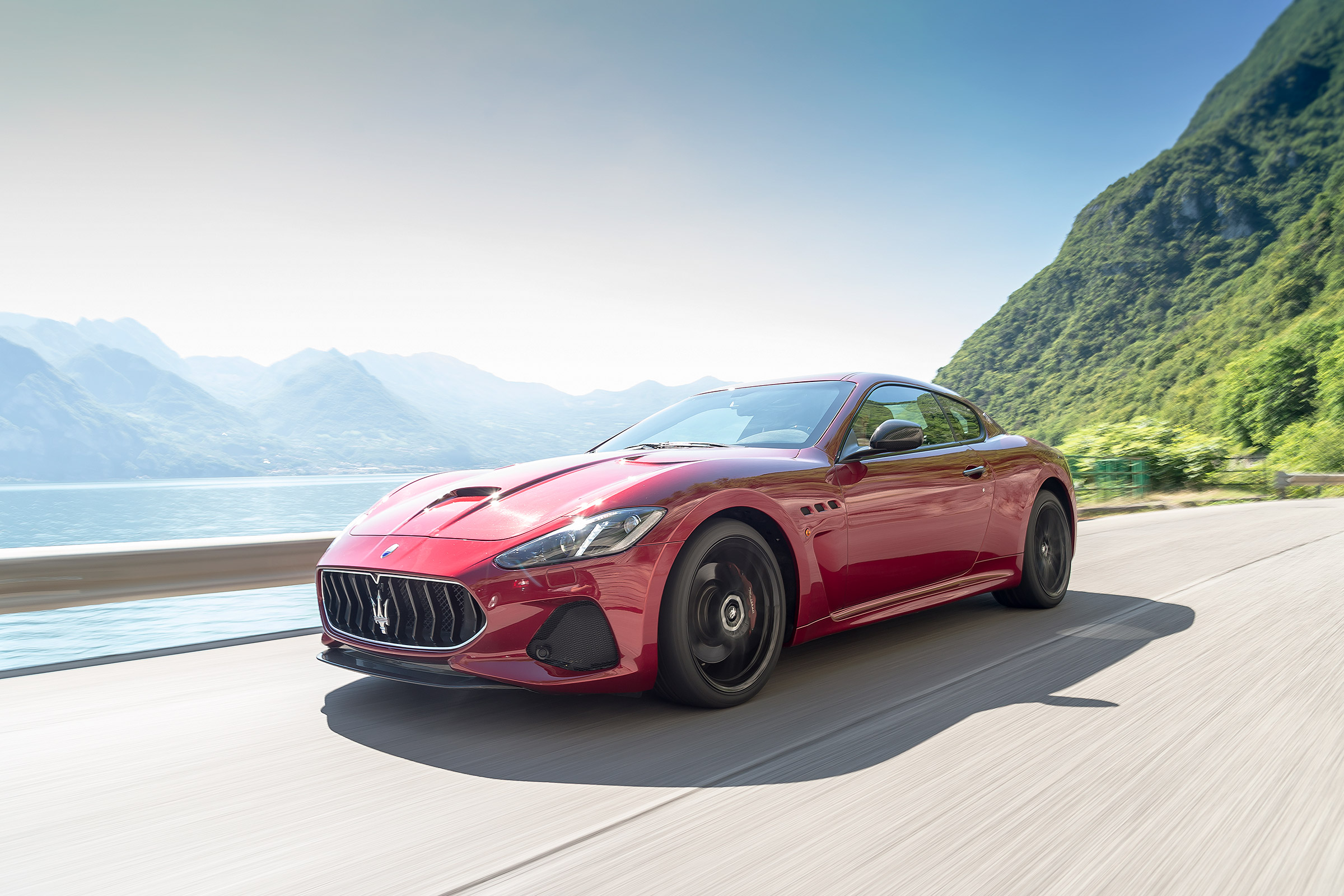 Maserati GranTurismo - front tracking