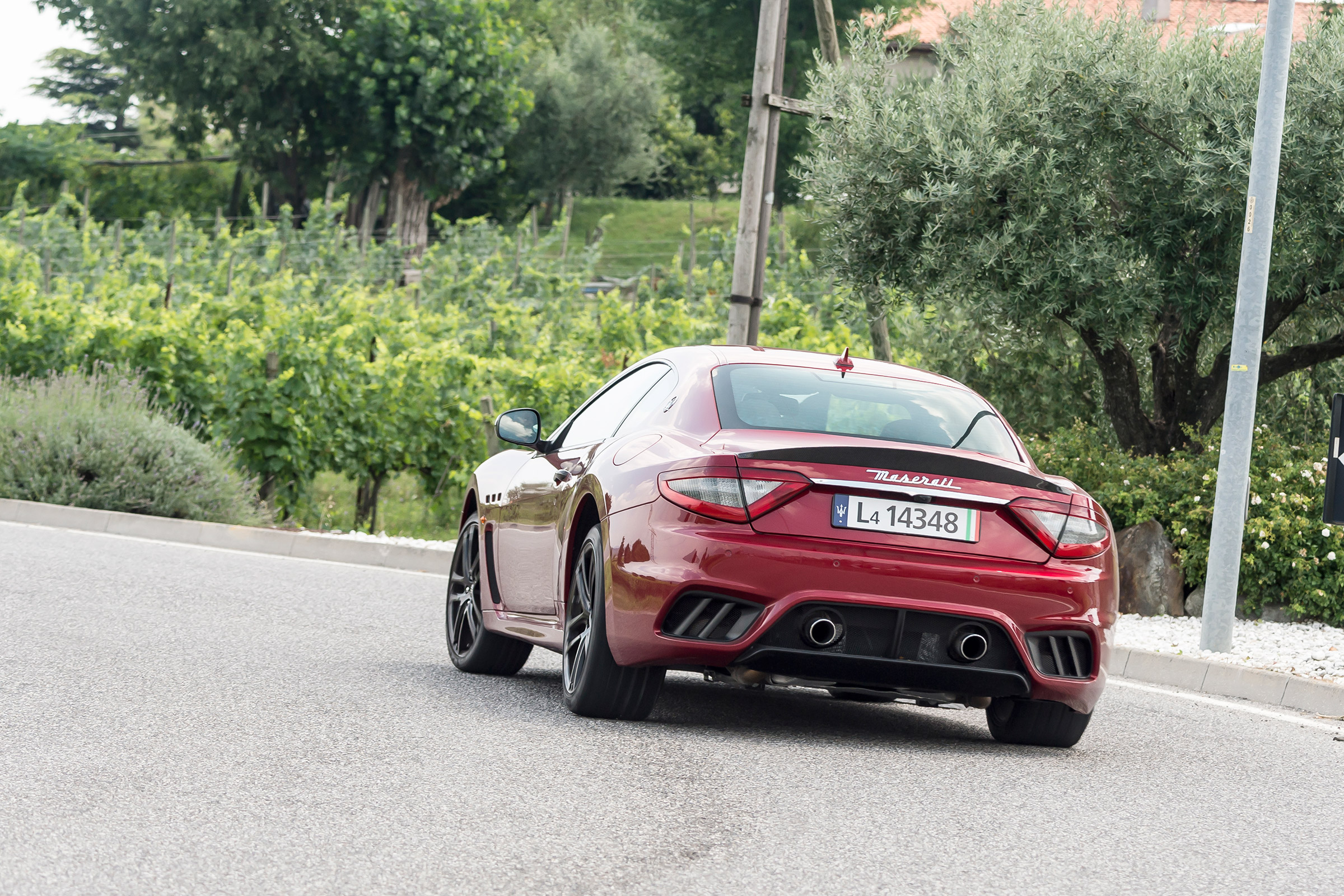 Maserati GranTurismo - rear cornering