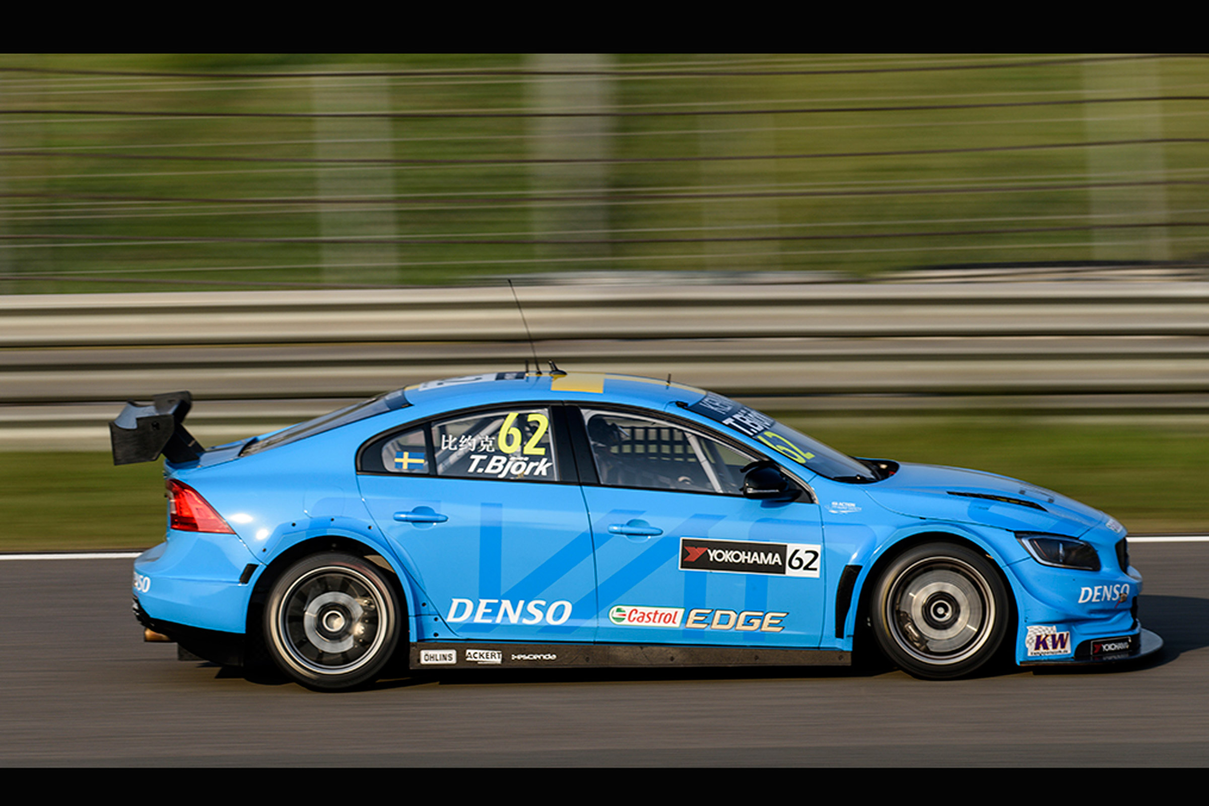 Polestar Cyan Racing WTCC 