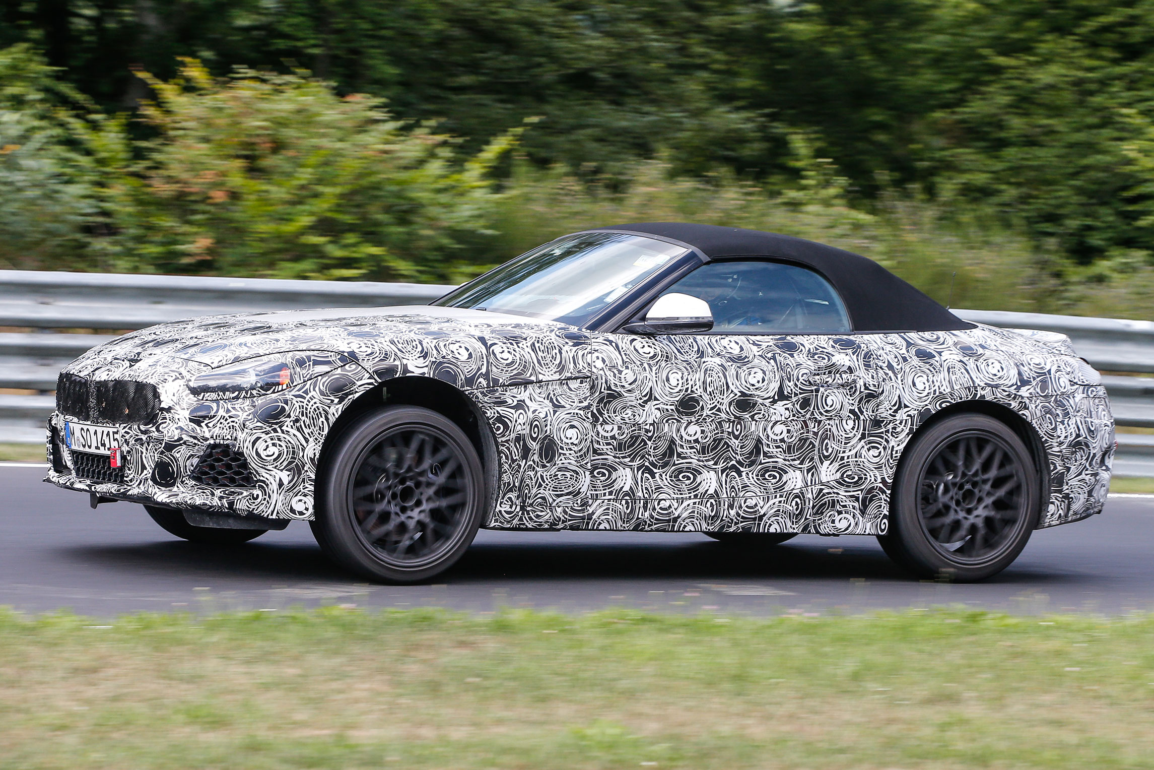 2018 BMW Z4 spotted - Side