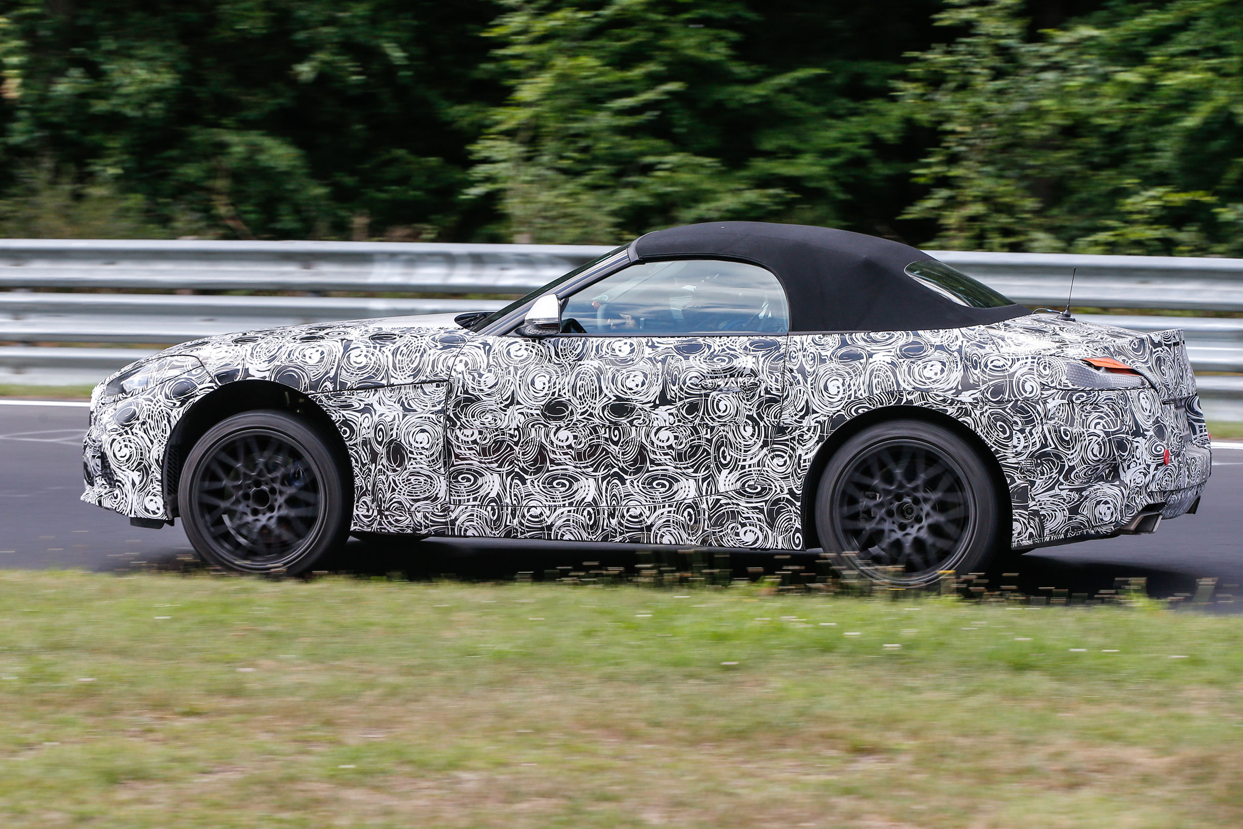 2018 BMW Z4 spotted - Side