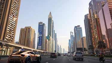 Zarooq Sandracer 500GT - in city