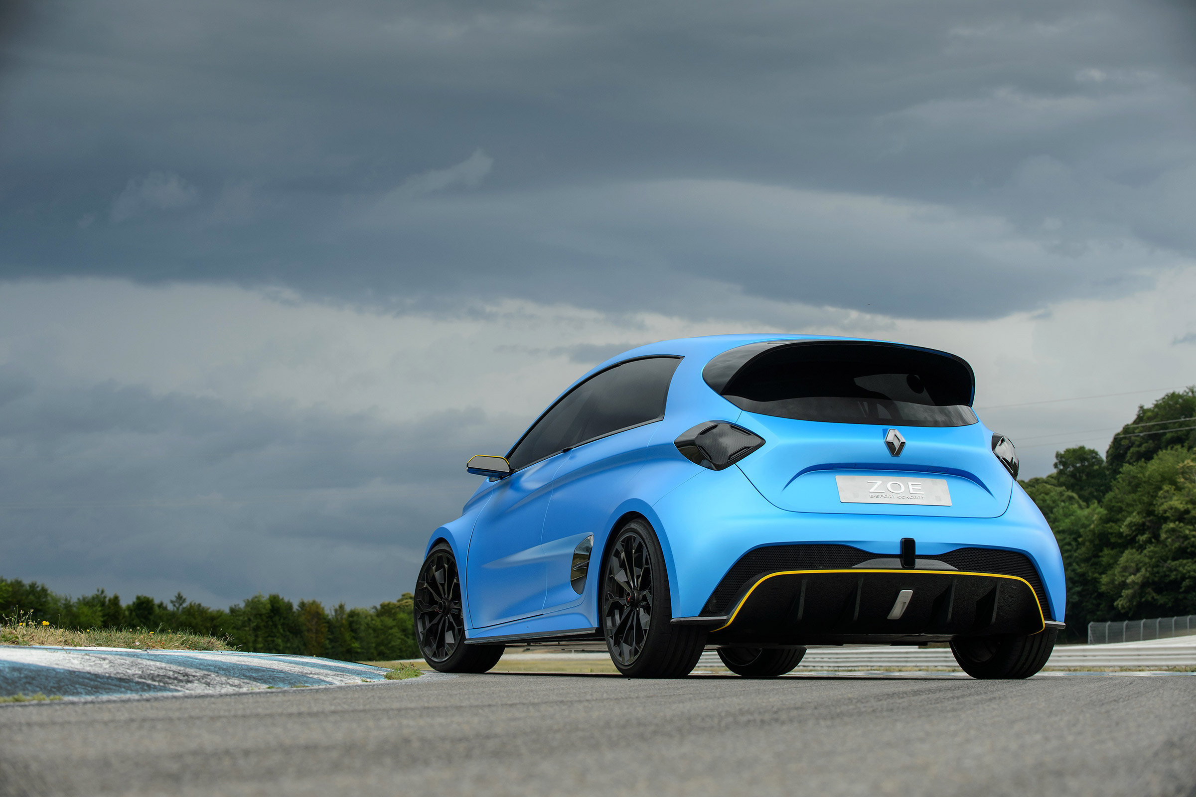 Renault Zoe E-Sport - rear three quarter
