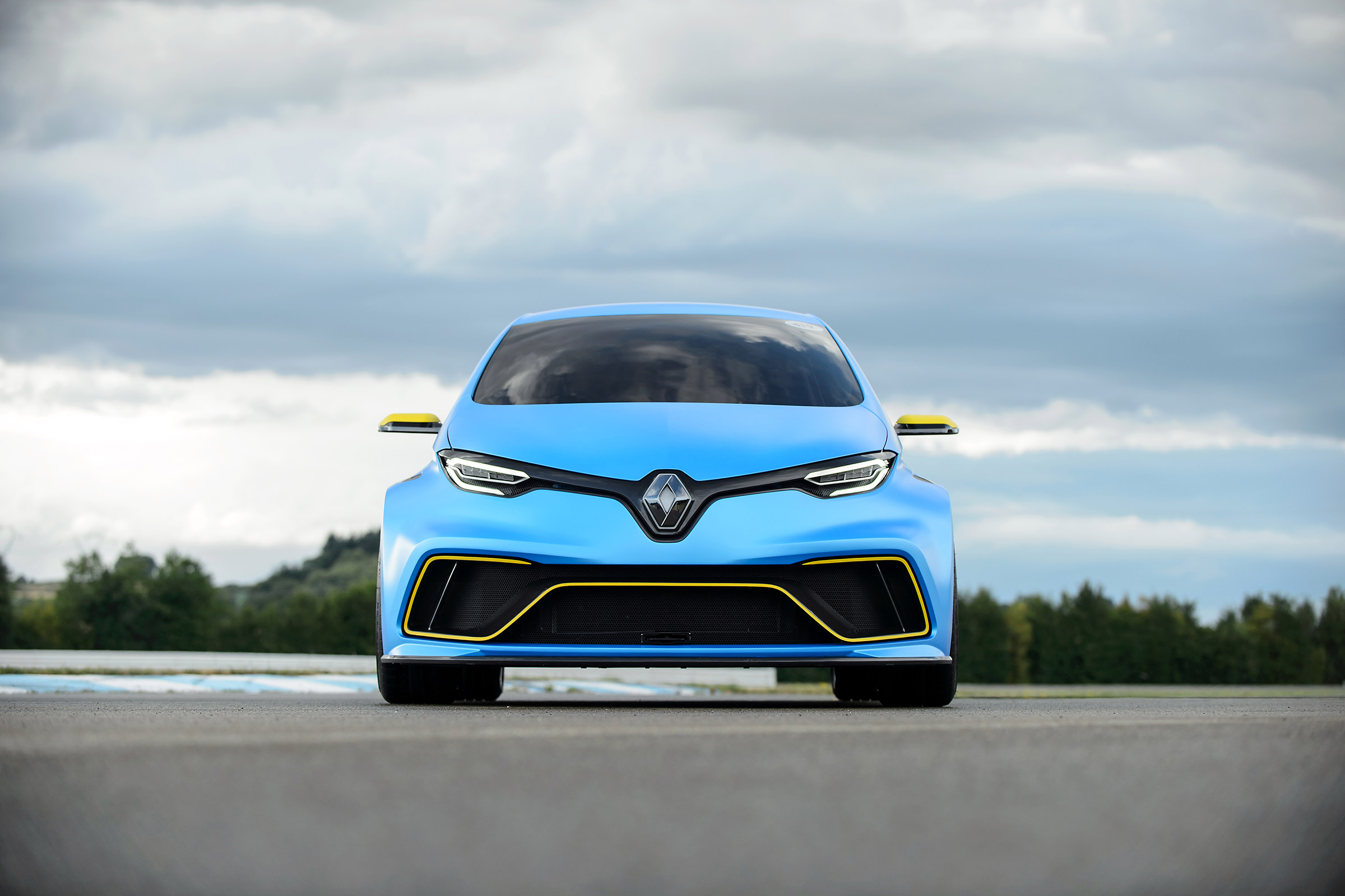 Renault Zoe E-Sport - front 