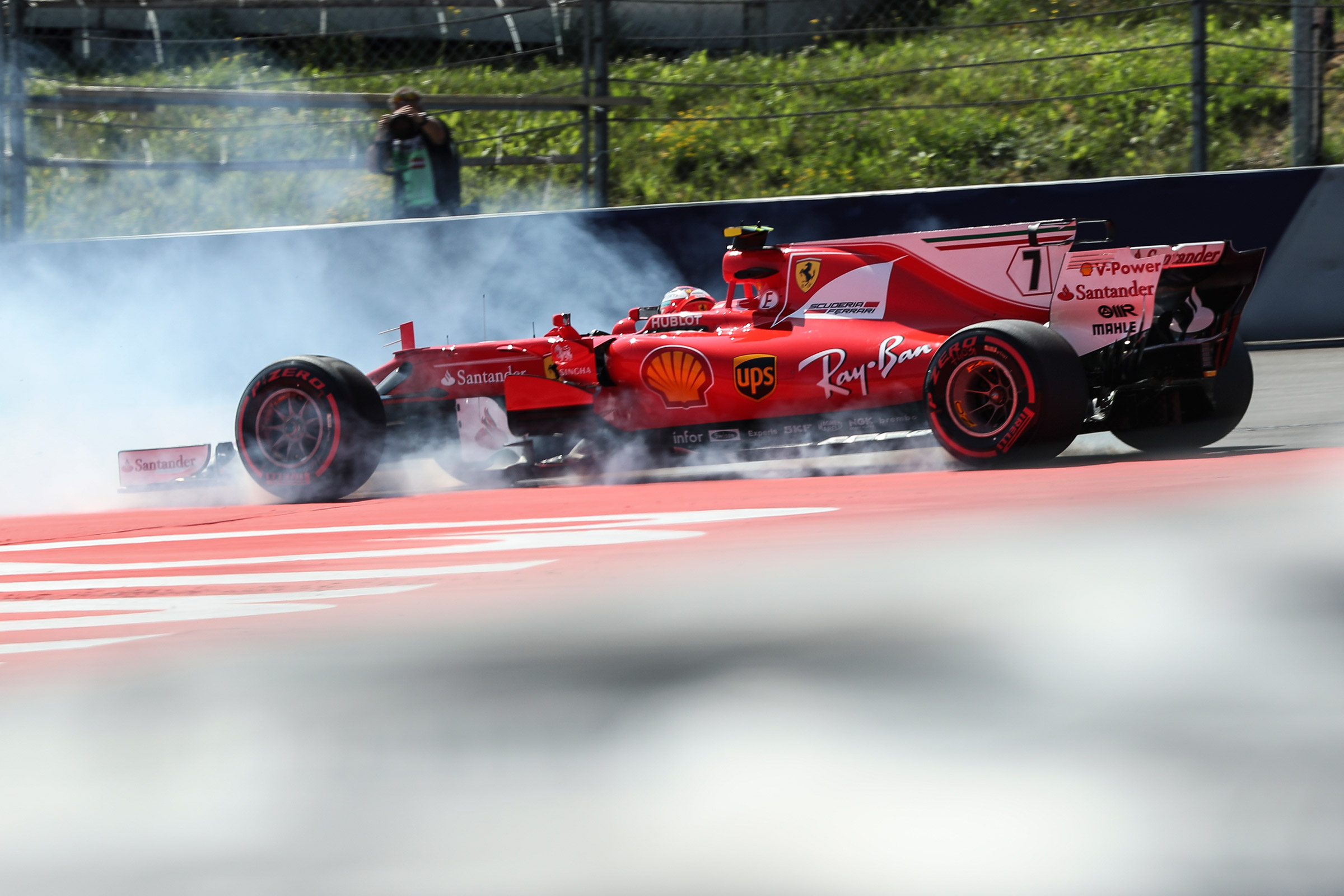 Formula One Round 9 AUT - Ferrari 2