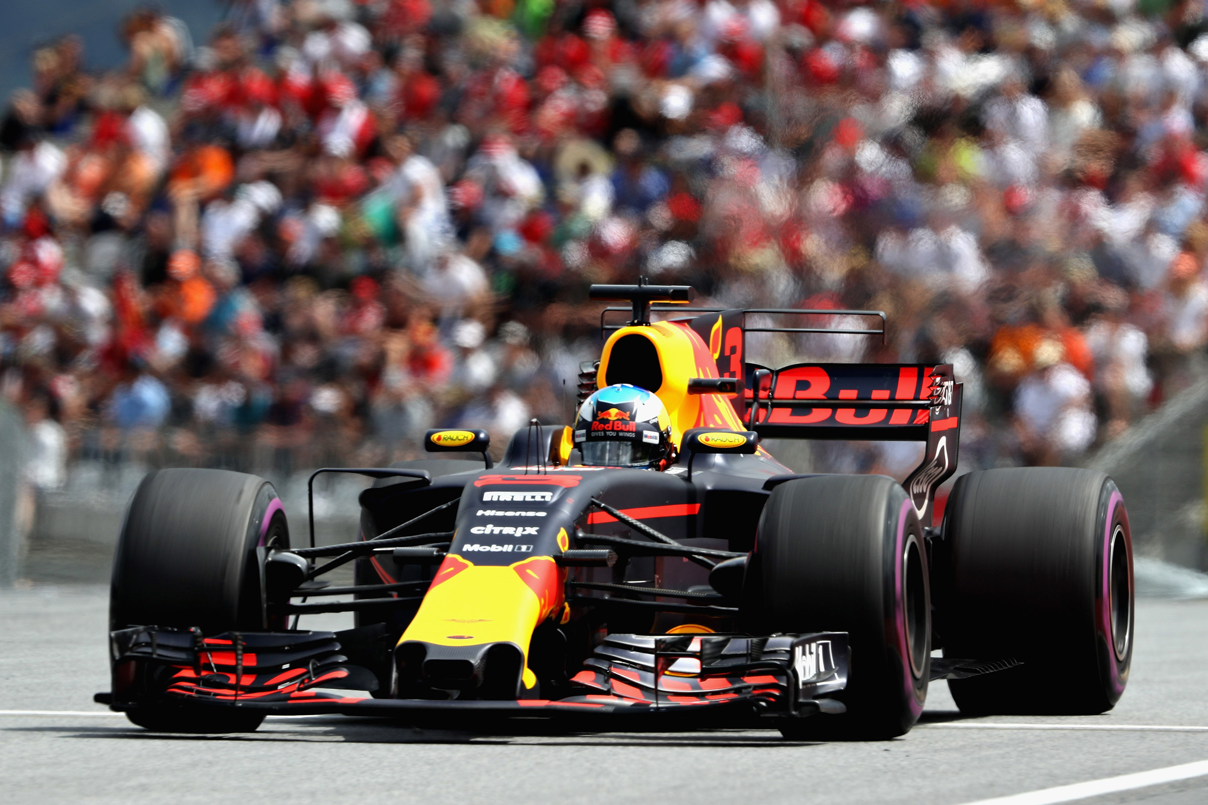 Formula One Round 9 AUT - RB