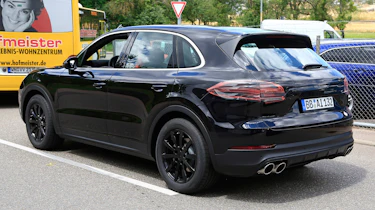 Porsche Cayenne spy shot