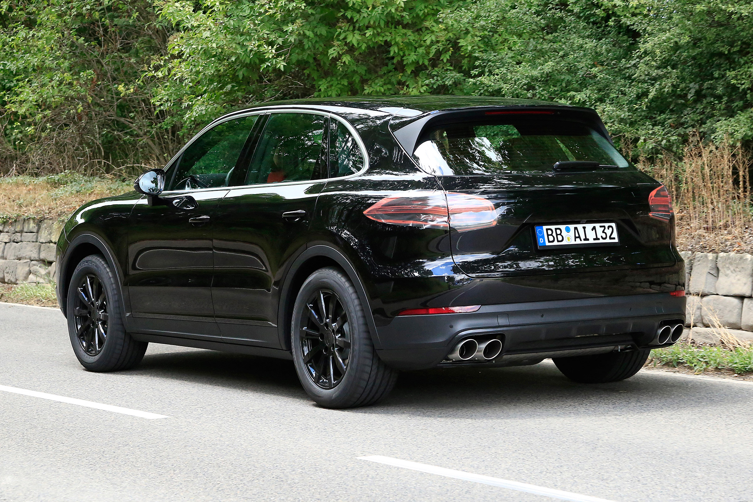 Porsche Cayenne spy shot rear 2