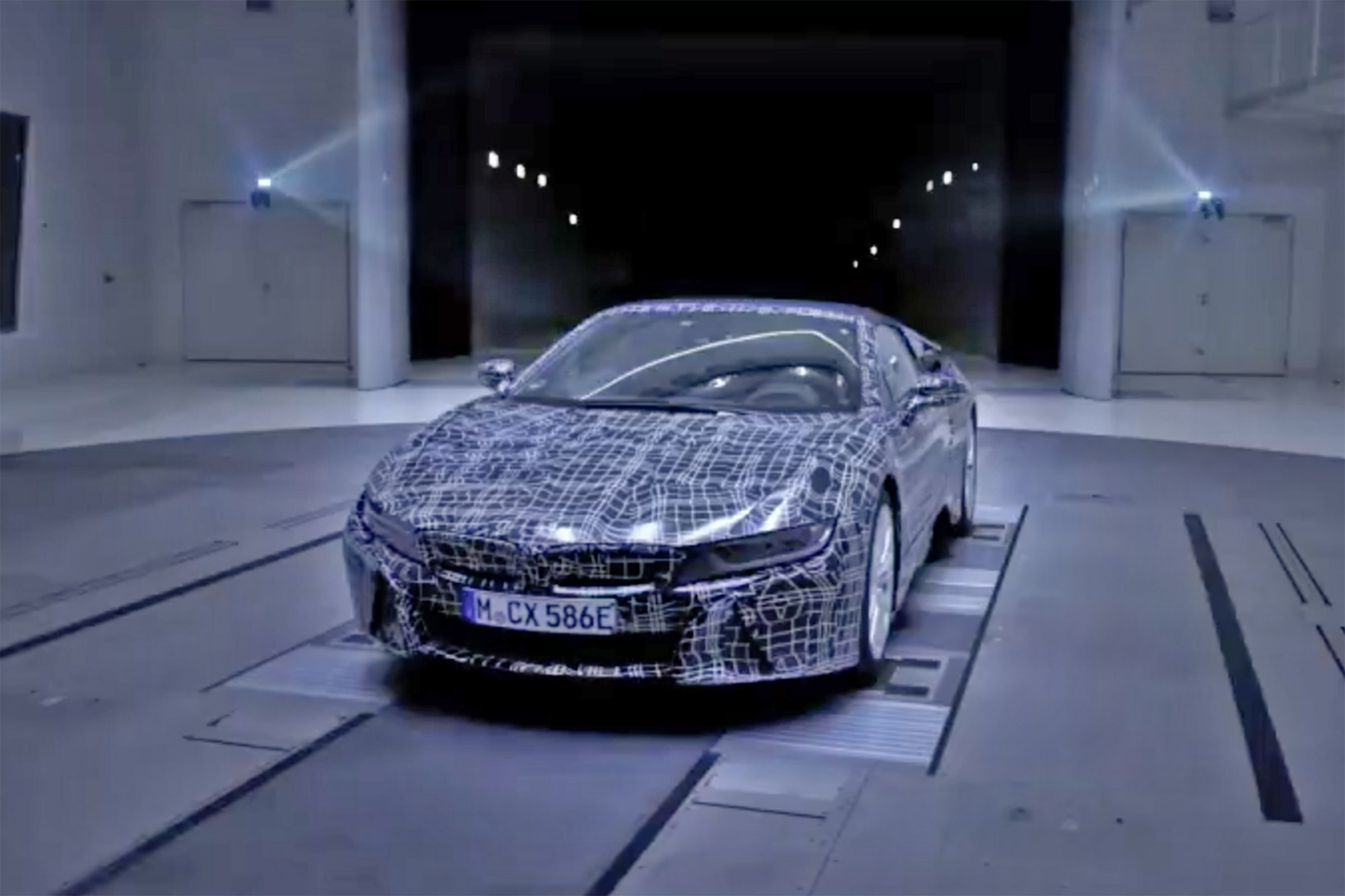 BMW i8 Spyder - teaser