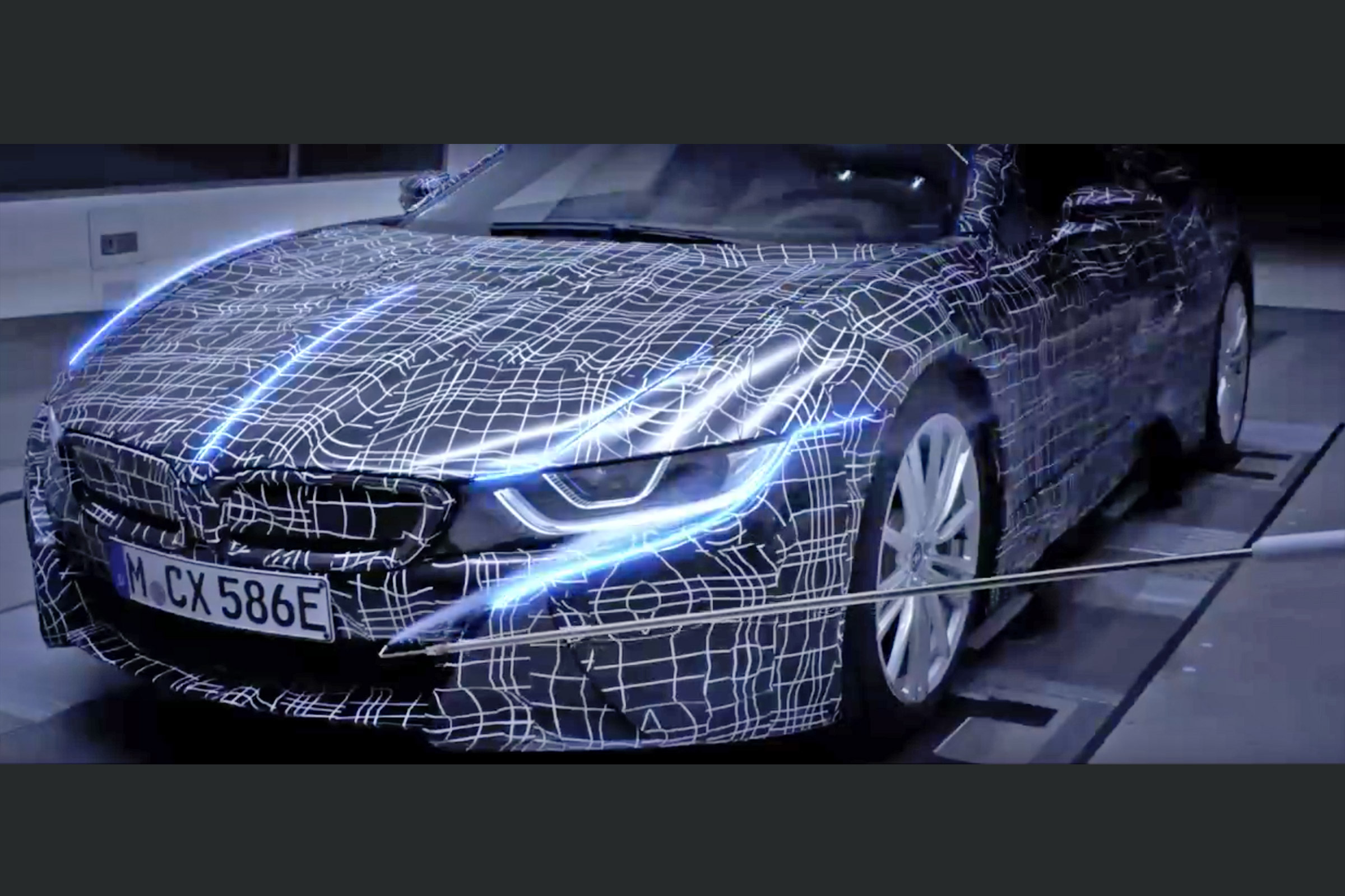BMW i8 Spyder - teaser aero