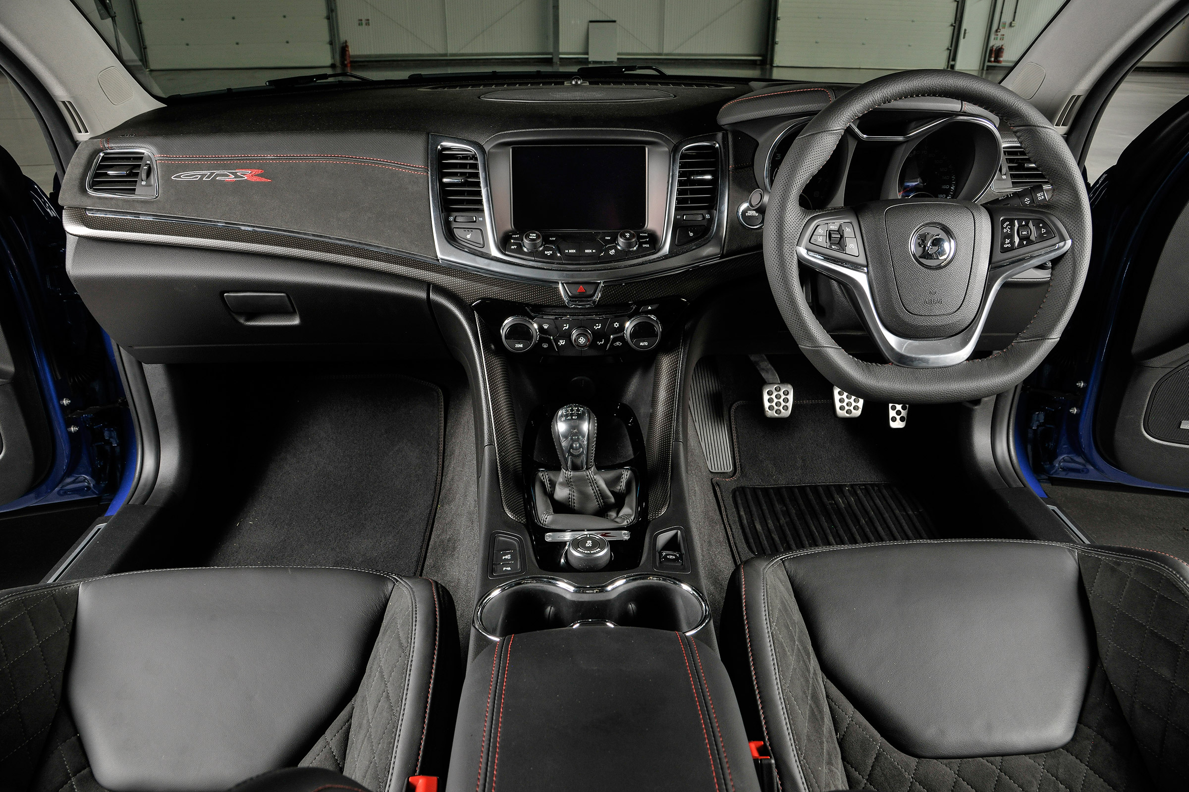 Vauxhall VXR8 GTS-R blue - UK car interior