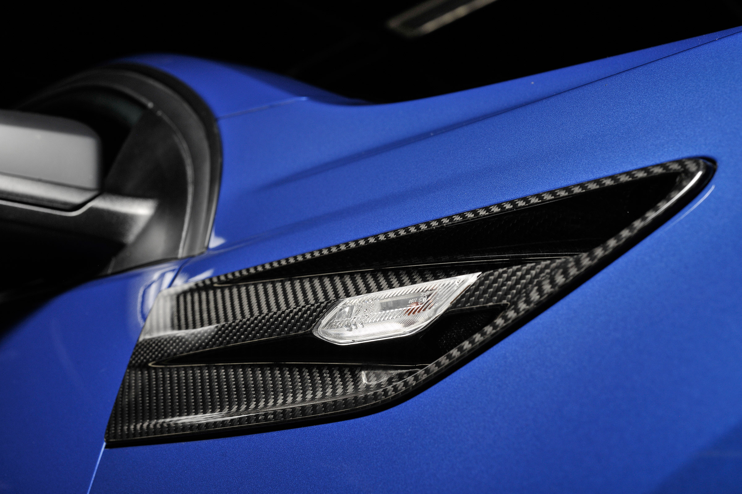 Vauxhall VXR8 GTS-R blue - UK car fender