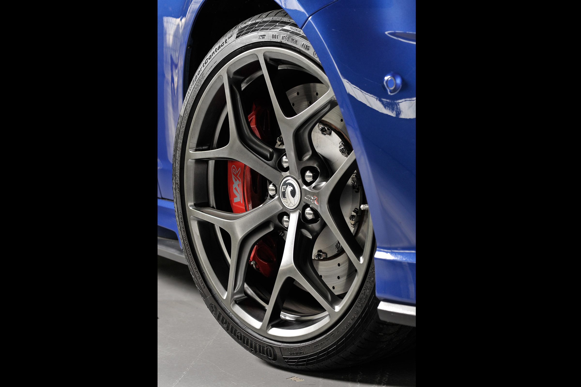 Vauxhall VXR8 GTS-R blue - UK car forged wheel