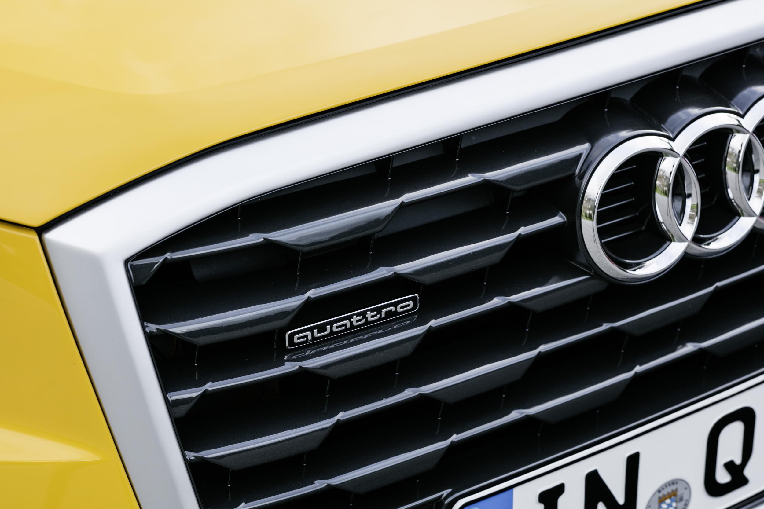 Audi Q2 TFSI grille