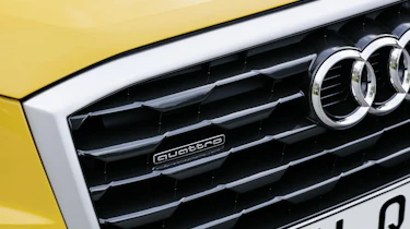 Audi Q2 TFSI grille